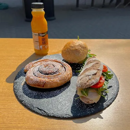 Mueller's 2 Διαμέρισμα *