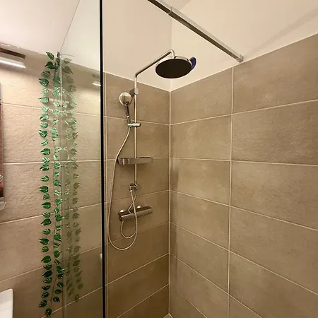 Mueller's 2 Apartment *