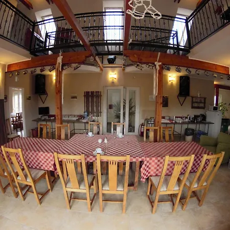 Mueller's 2 Apartment